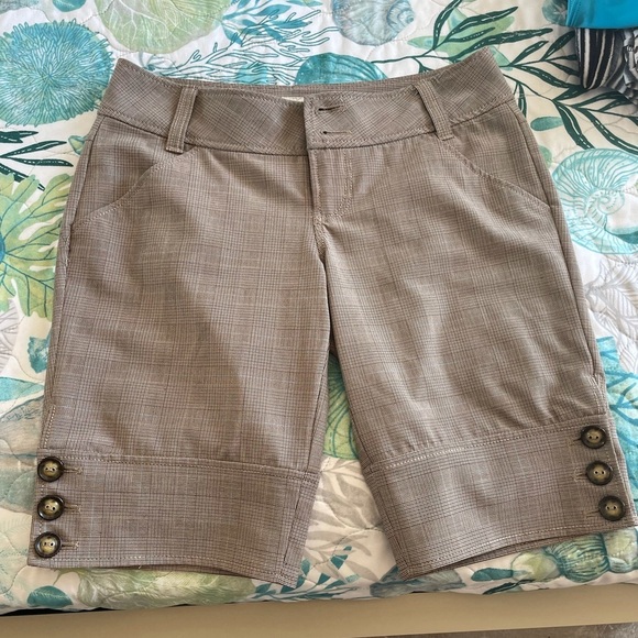 Guess Pants - Guess Bermudas